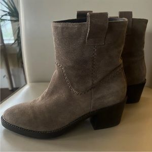 Aquatalia short suede pull on boots